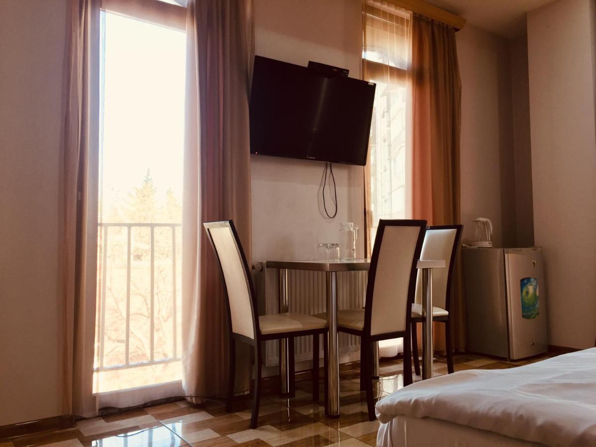Hotel Tourist Tbilisi Exteriér fotografie